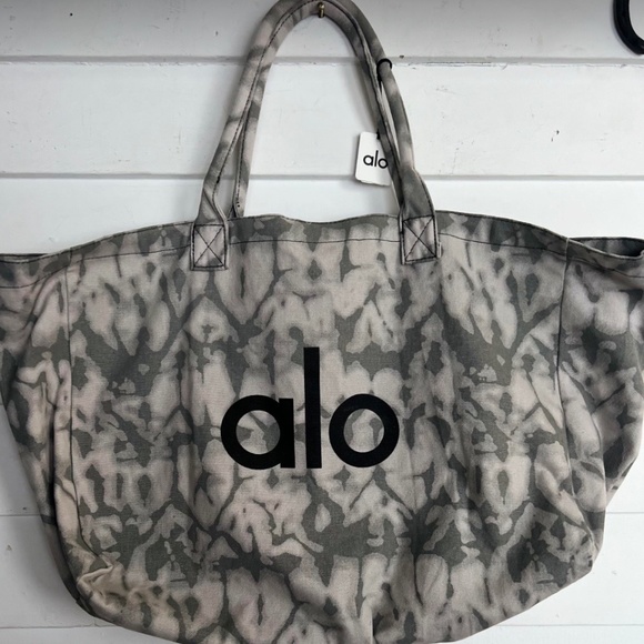 ALO Yoga Handbags - New. with tags ALO Tote  Tie Dye